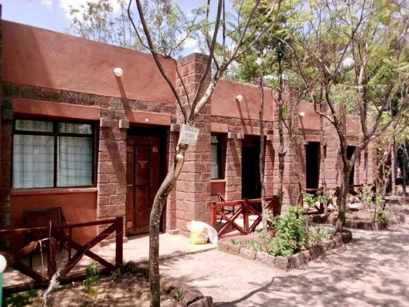 Lal Hotel And Spa image