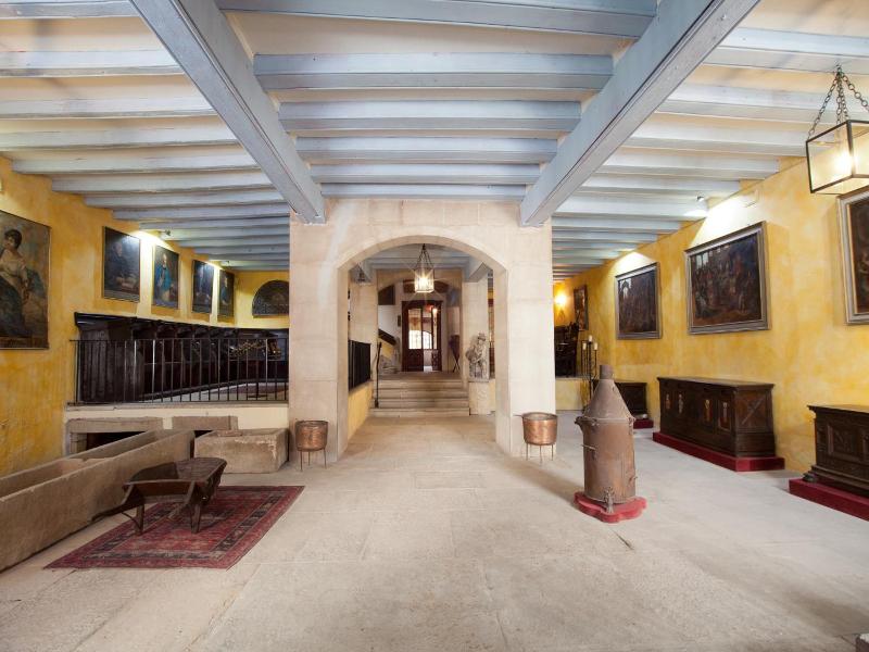 Lo Palauet De La Muralla image