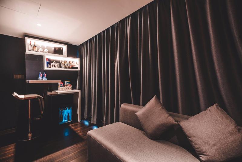 M Hotel image