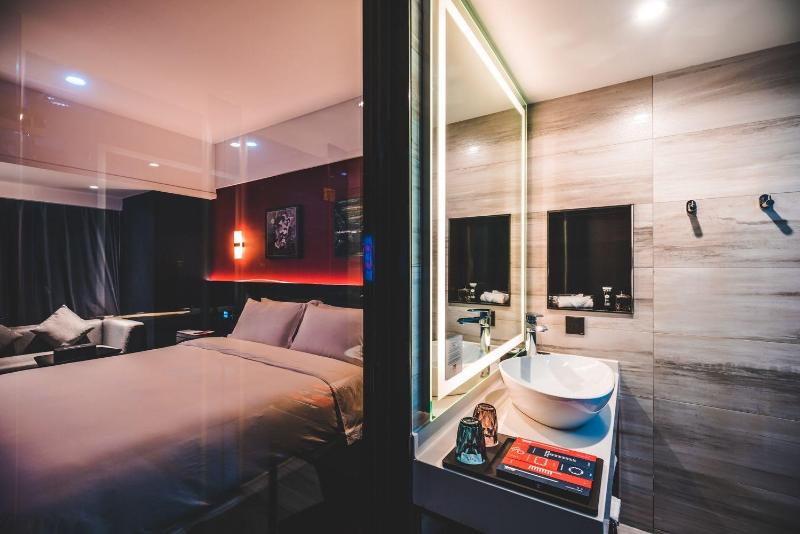 M Hotel image