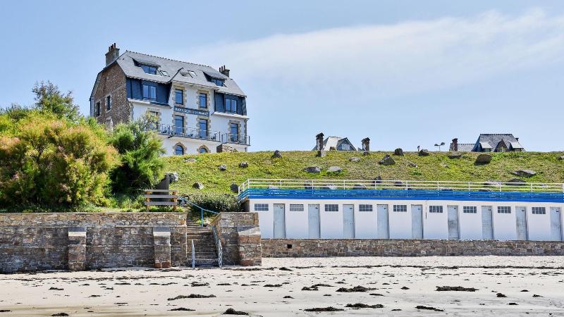 Pavillon De La Plage image