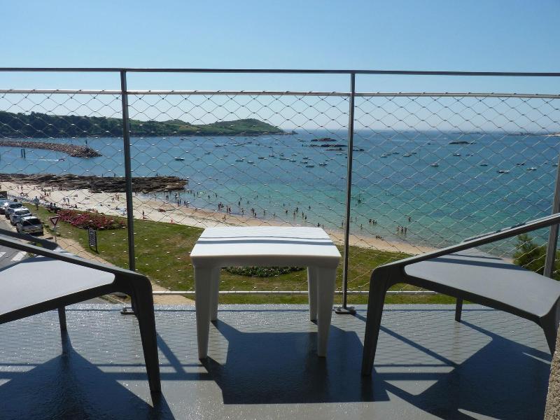 Pavillon De La Plage image