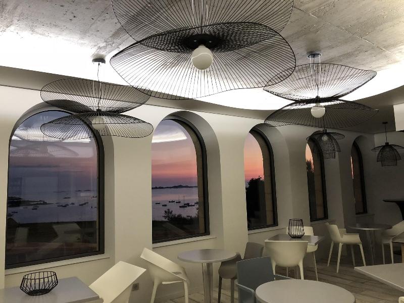 Pavillon De La Plage image