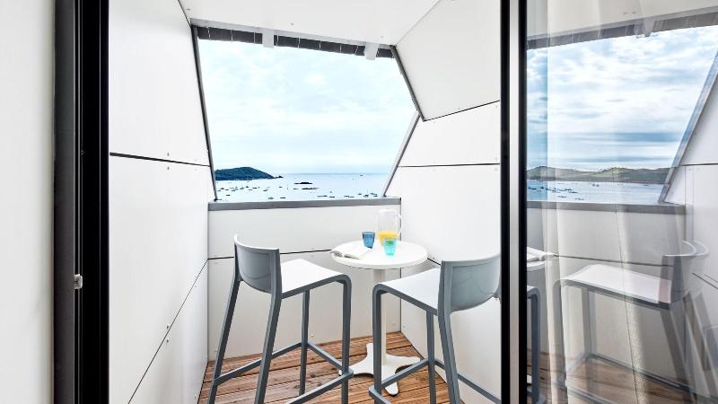 Pavillon De La Plage image