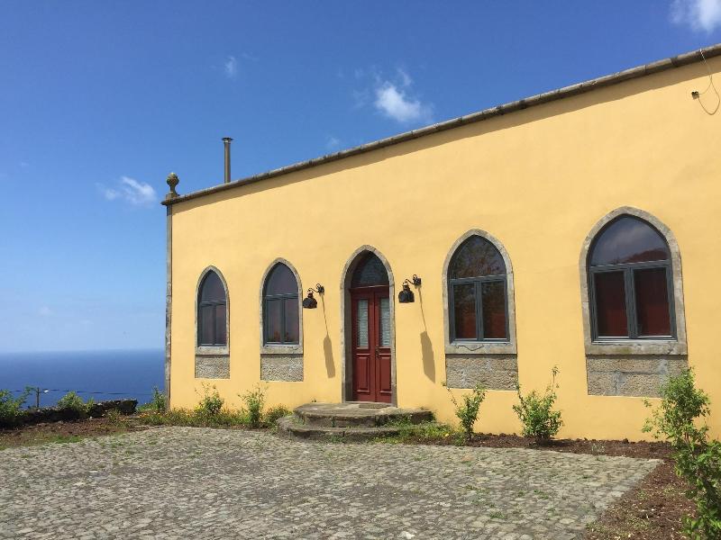 Serreta Island Home Al image
