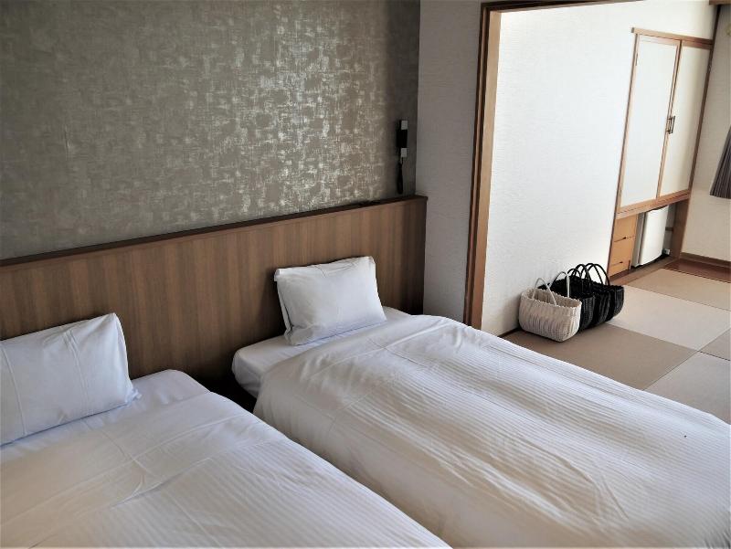 Shiretoko Yuhi No Ataruie Onsen Hostel image