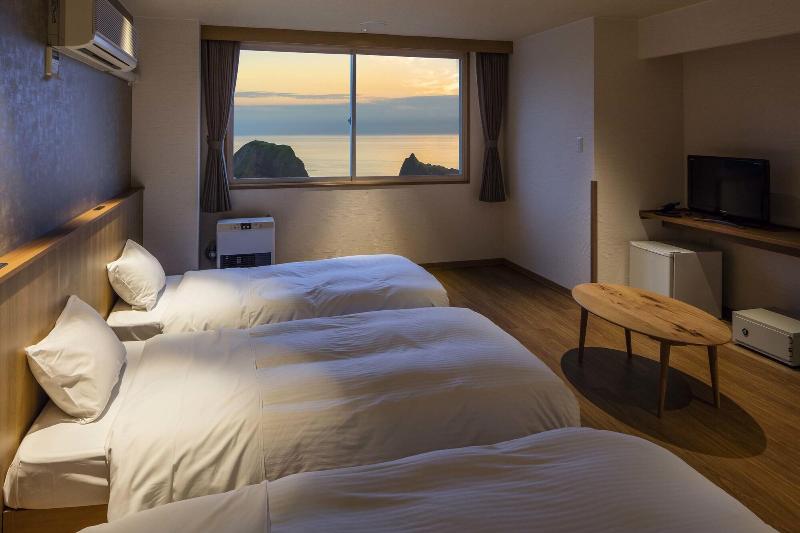 Shiretoko Yuhi No Ataruie Onsen Hostel image
