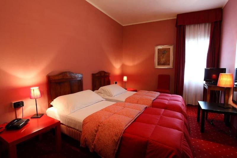 Hotel Nuovo De Cesero image