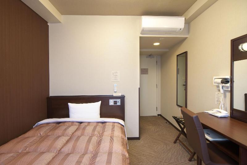 Hotel Route-Inn Mitsukaido Ekimae image