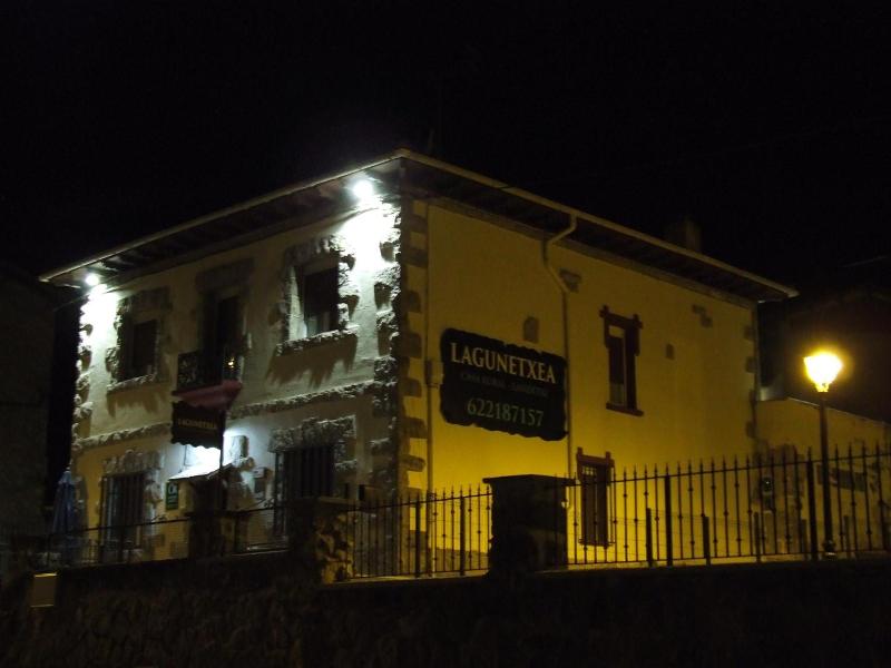 Casa Rural De Pobes Lagun Etxea image
