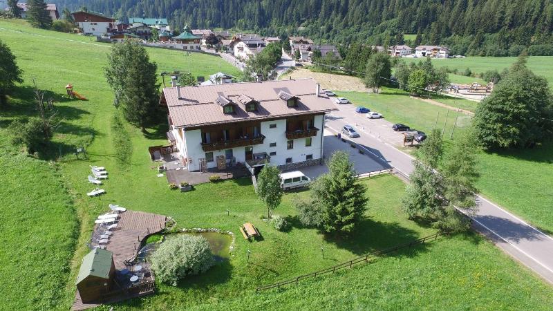 Hotel Biancaneve image
