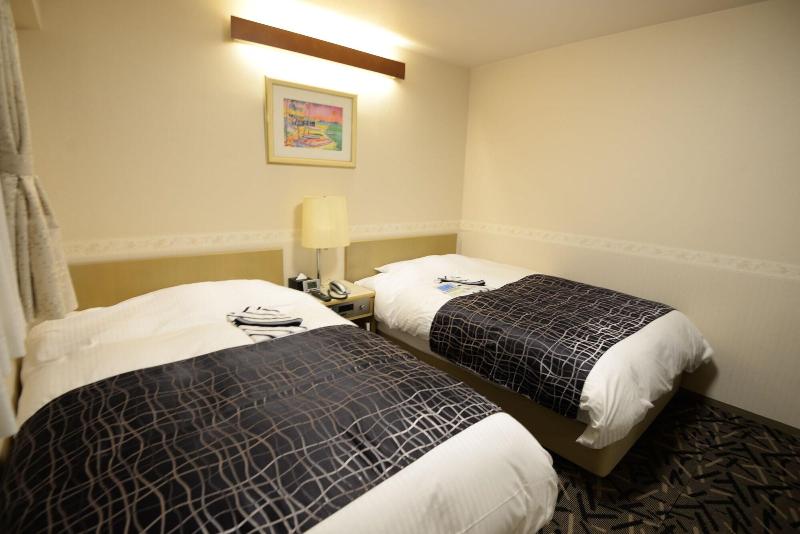 Apa Hotel Isehara-Ekimae image