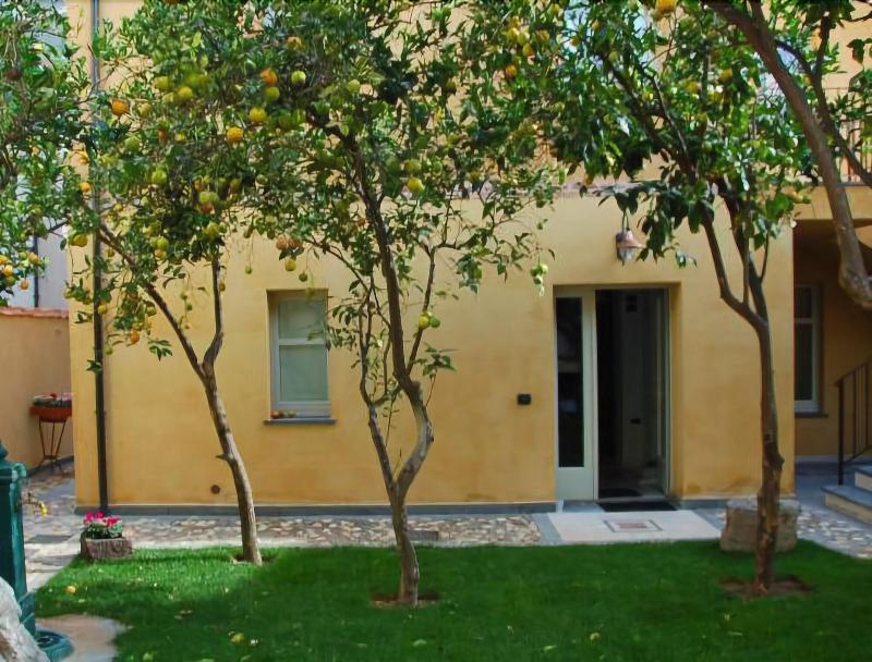 La Corte Di Lucina image