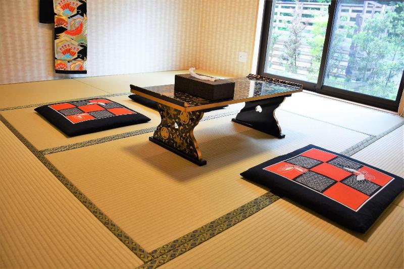 Japanese Style Hotel Fukurou Tei image