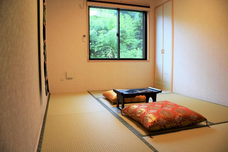Japanese Style Hotel Fukurou Tei image