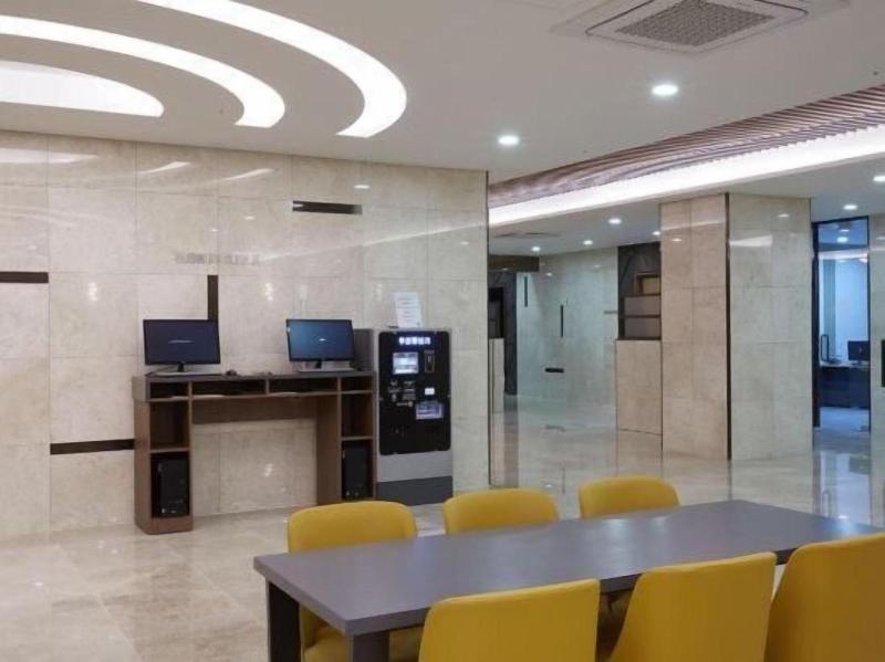 H Hotel Sejong City image