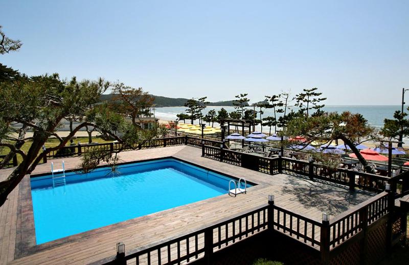 Manripo Hotel image