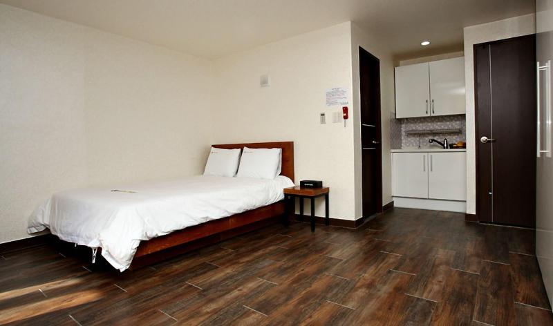 Manripo Hotel image