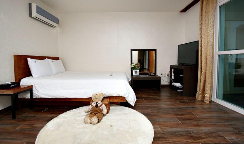 Manripo Hotel image
