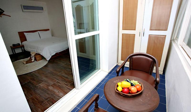 Manripo Hotel image