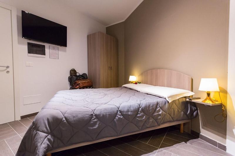 Hermoso Housing image
