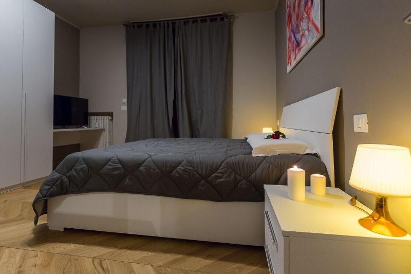 Hermoso Housing image
