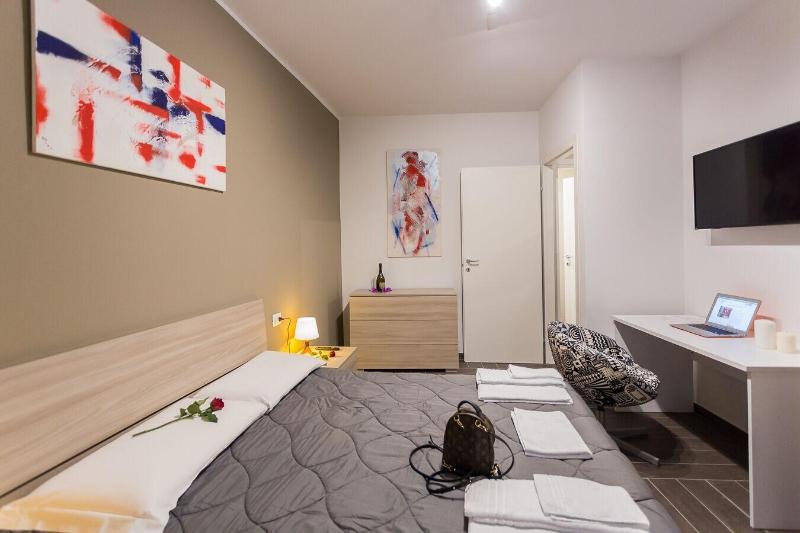 Hermoso Housing image