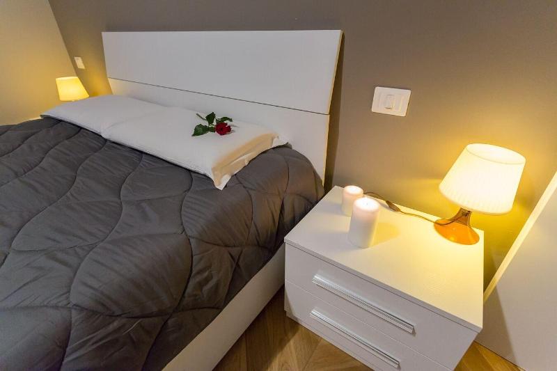 Hermoso Housing image
