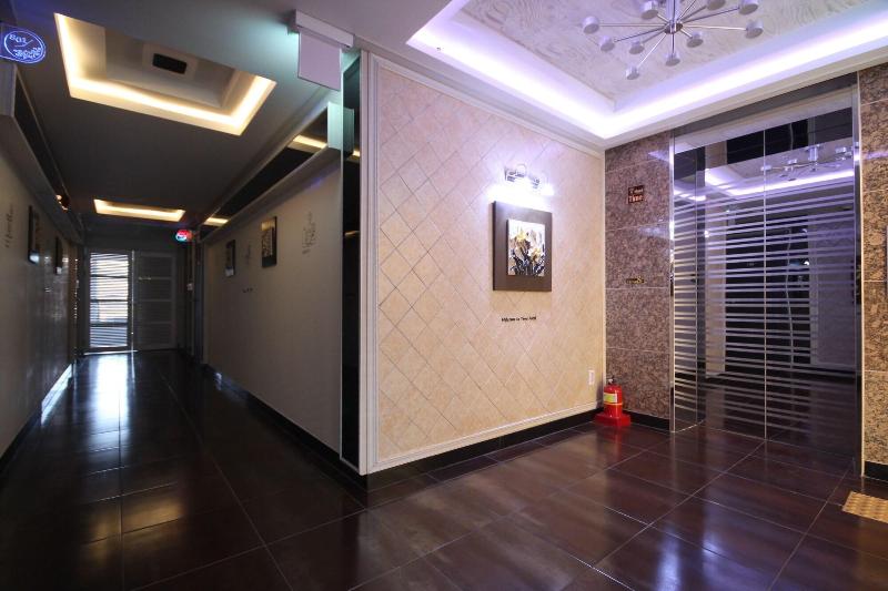 Time Hotel image