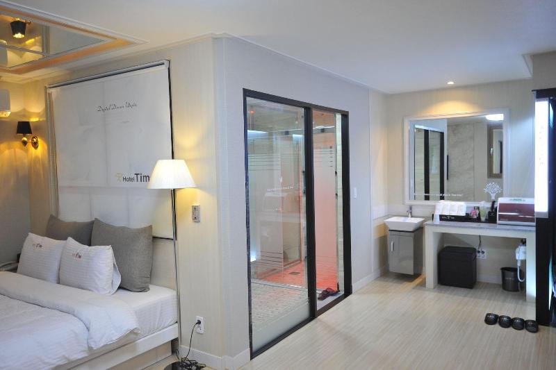 Time Hotel image