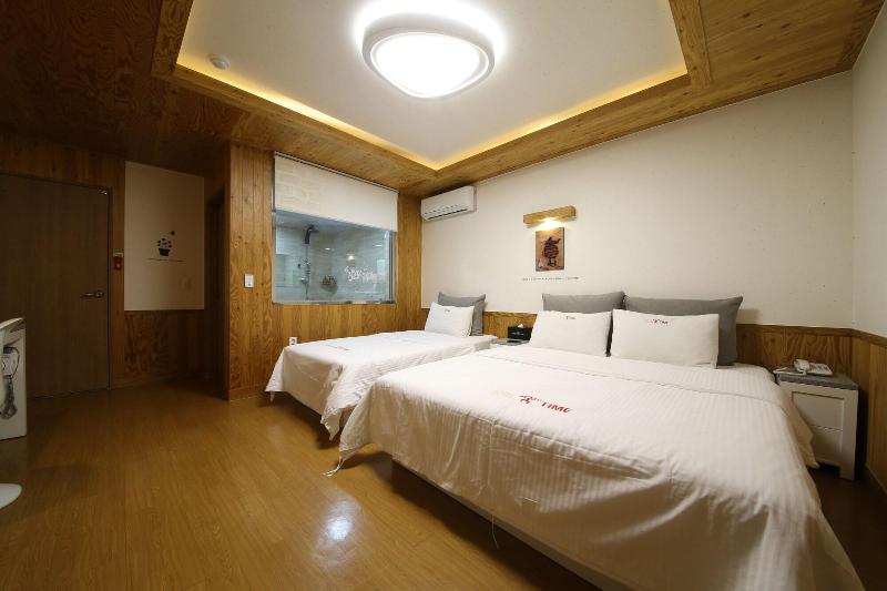 Time Hotel image