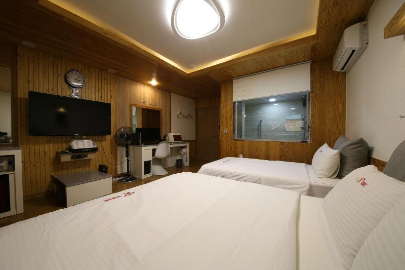 Time Hotel image