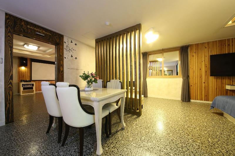 Time Hotel image