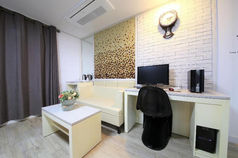 Time Hotel image