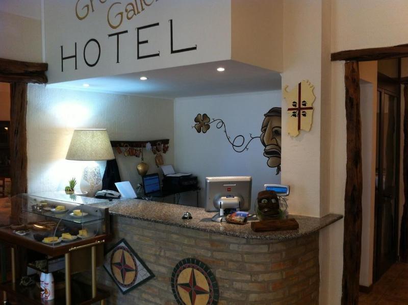 Green Gallery Hotel And Restaurant image