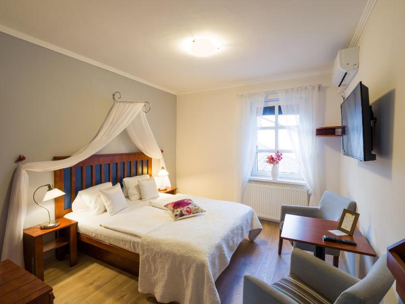 Hotel Bonsai Mikulov image