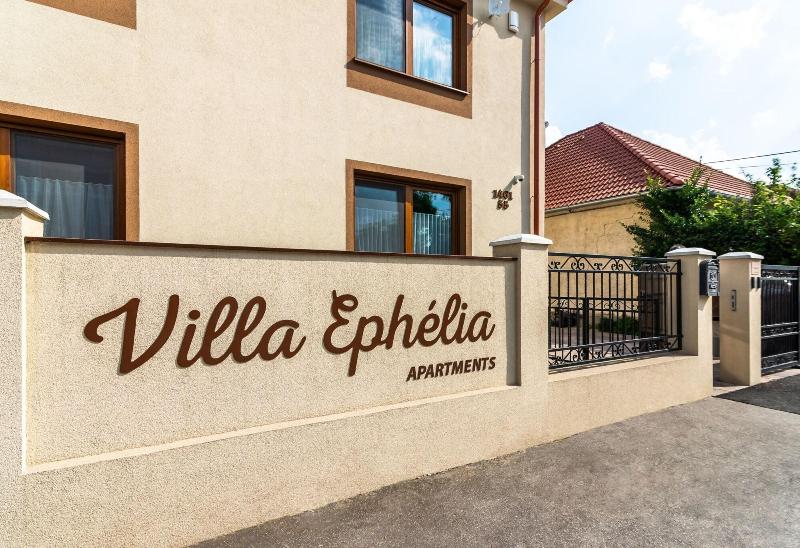 Apartmanovy dom Villa Ephélia