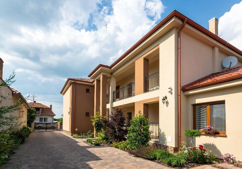 Apartmanovy dom Villa Ephélia