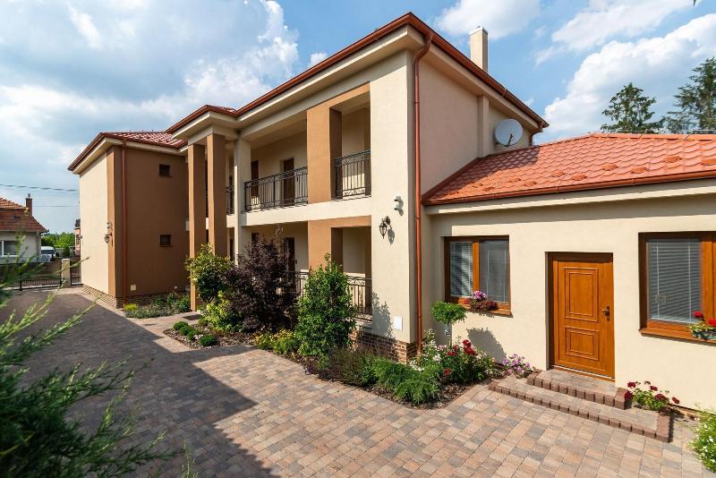 Apartmanovy dom Villa Ephélia