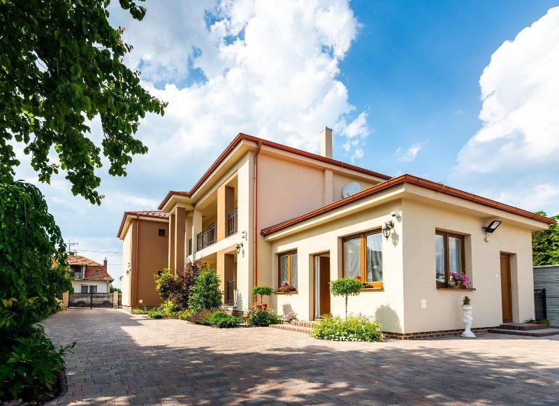 Apartmanovy dom Villa Ephélia