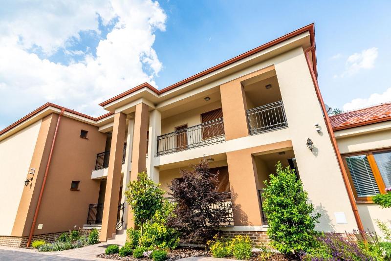 Apartmanovy dom Villa Ephélia