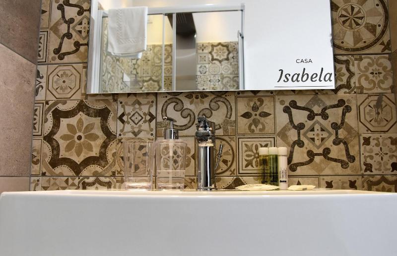 Casa Isabela Luxury Rooms image
