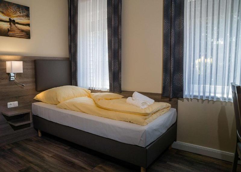 Hotel Dea image