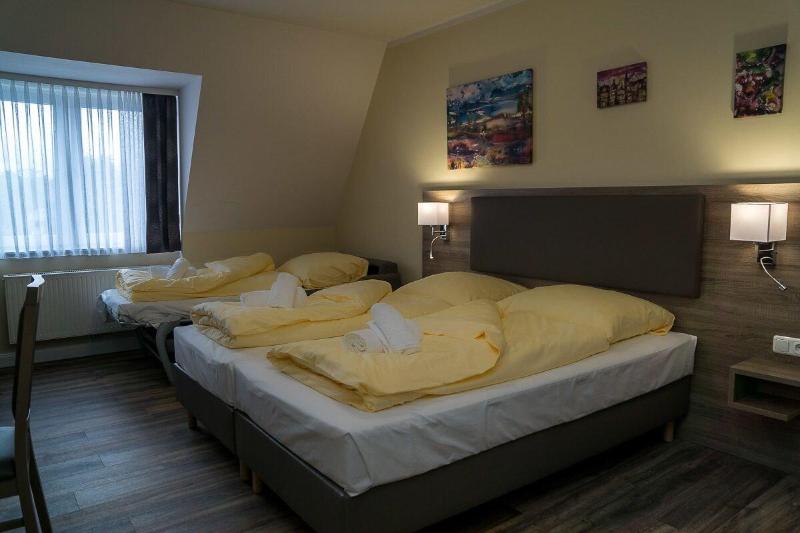 Hotel Dea image