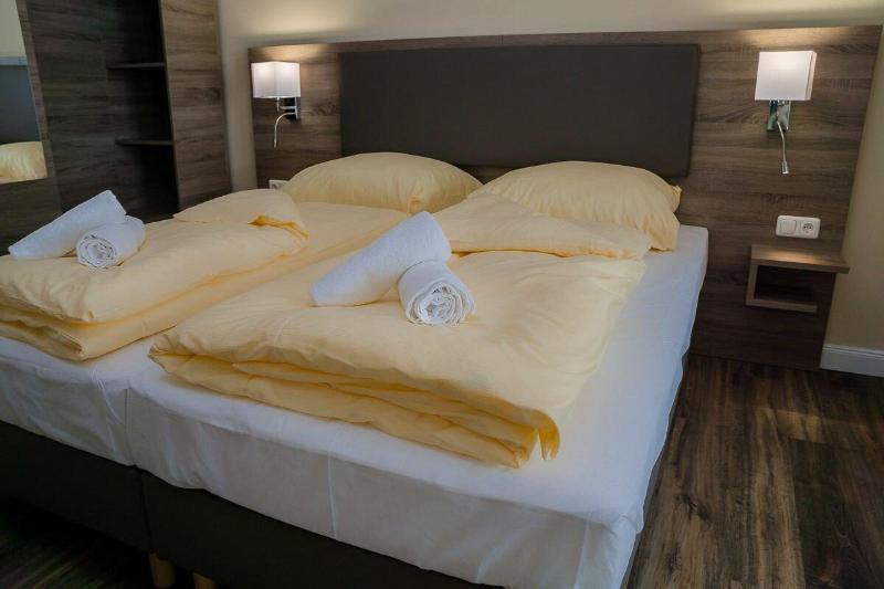 Hotel Dea image