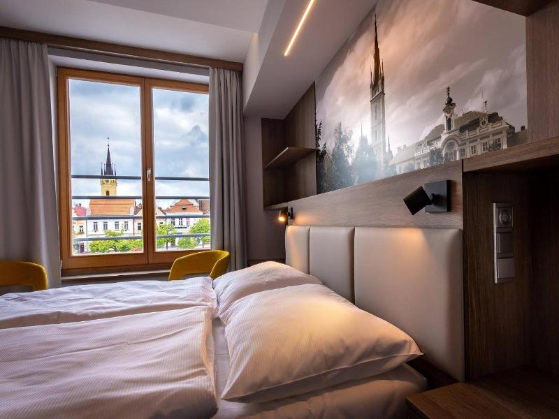 Hotel Grand image