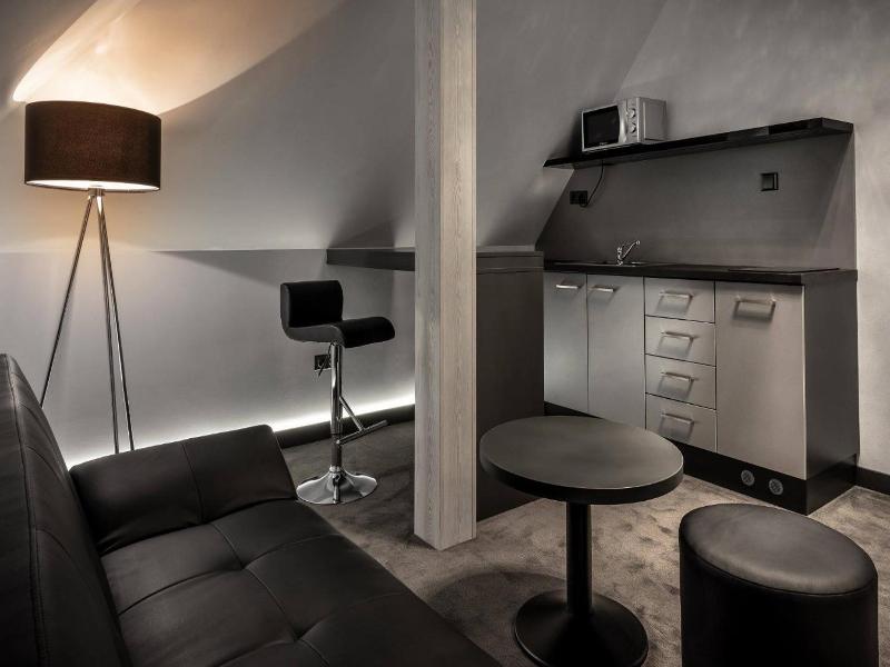 Hotel Grand image