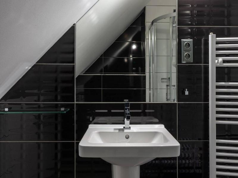 Hotel Grand image