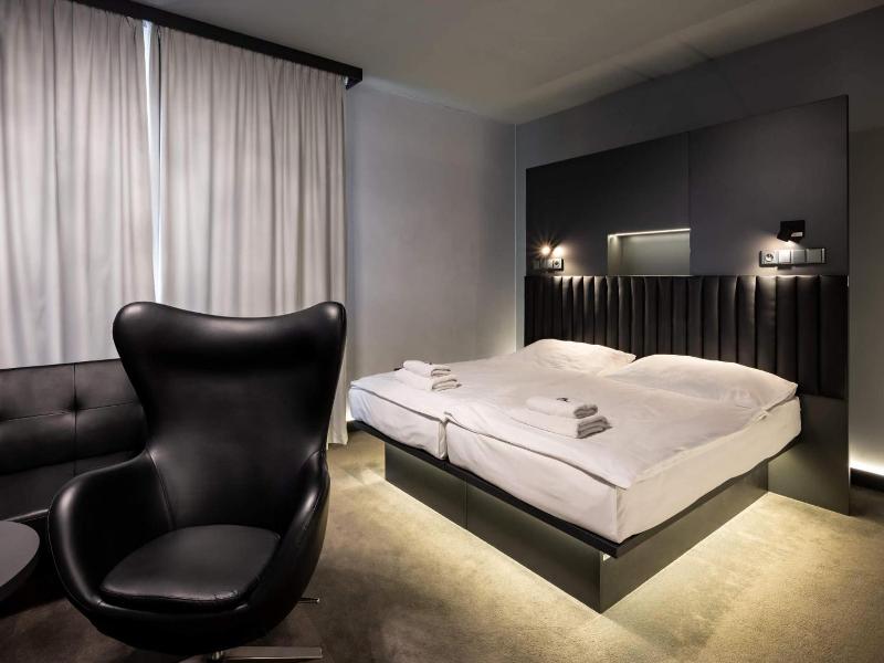 Hotel Grand image
