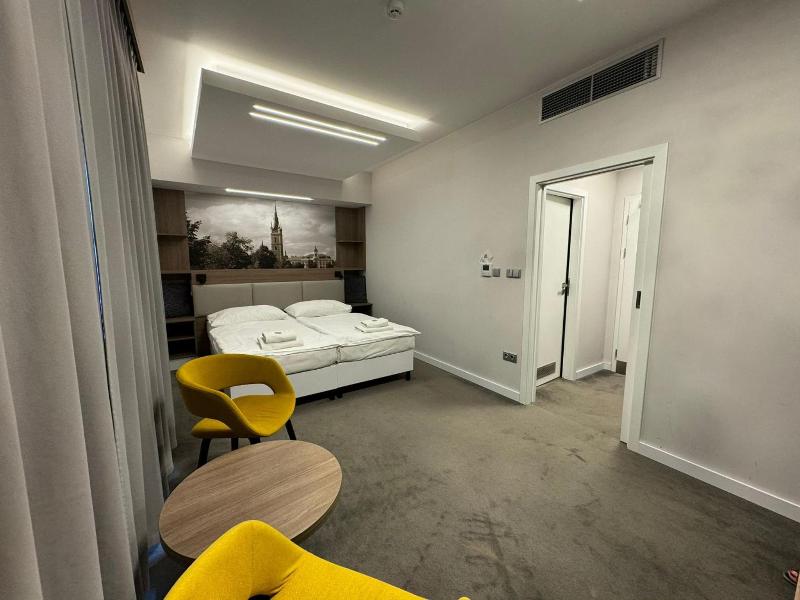Hotel Grand image